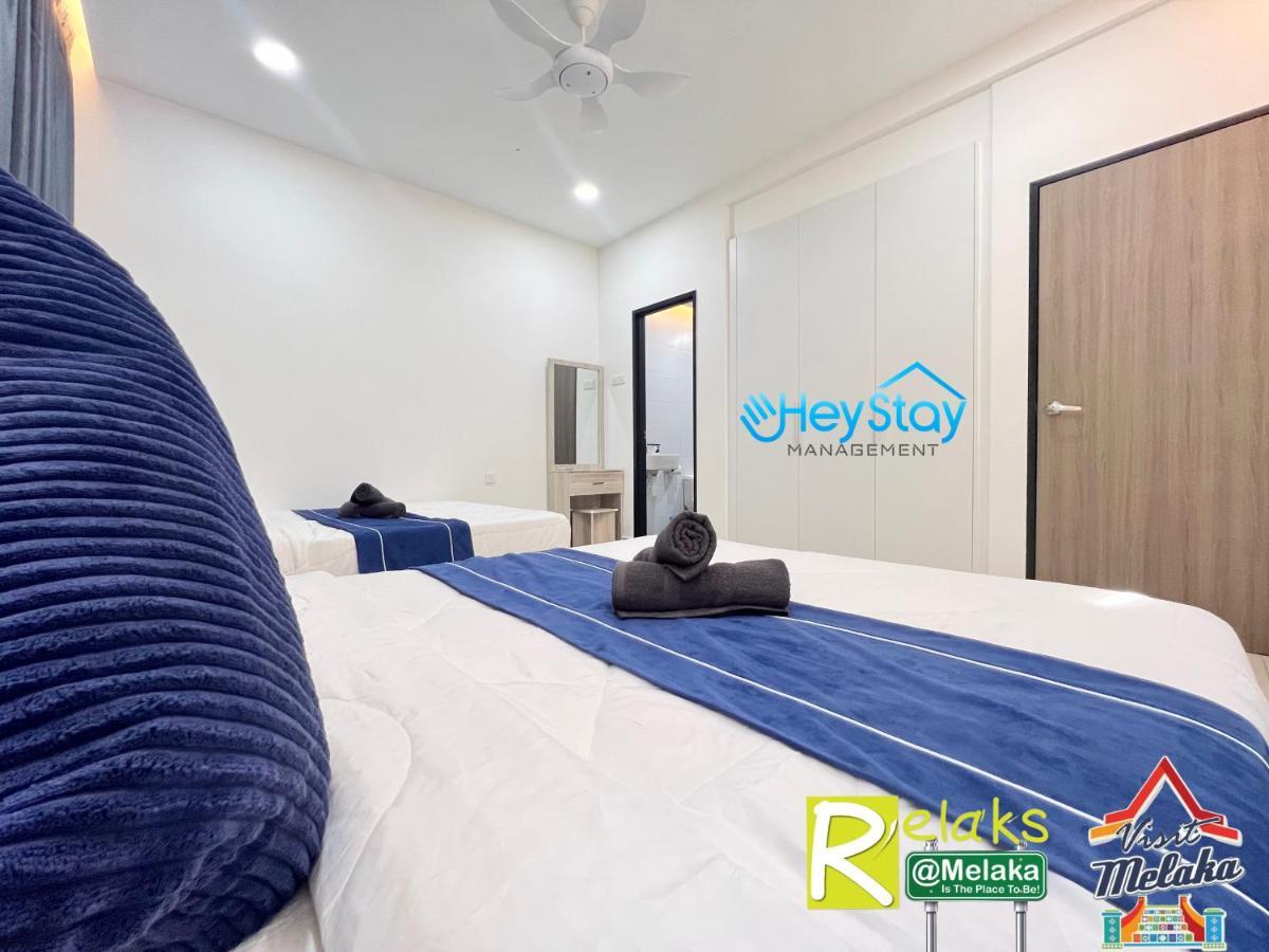 Novo 8 Residence Bachang By Heystay Management Kampong Tambak Exterior foto