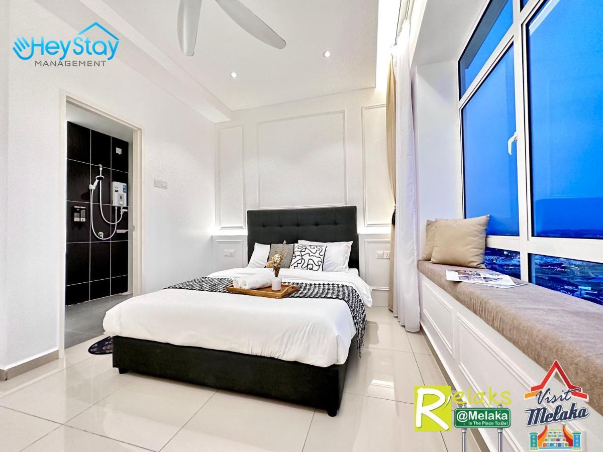 Novo 8 Residence Bachang By Heystay Management Kampong Tambak Exterior foto
